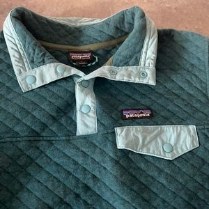 Patagonia knitted sweatshirt